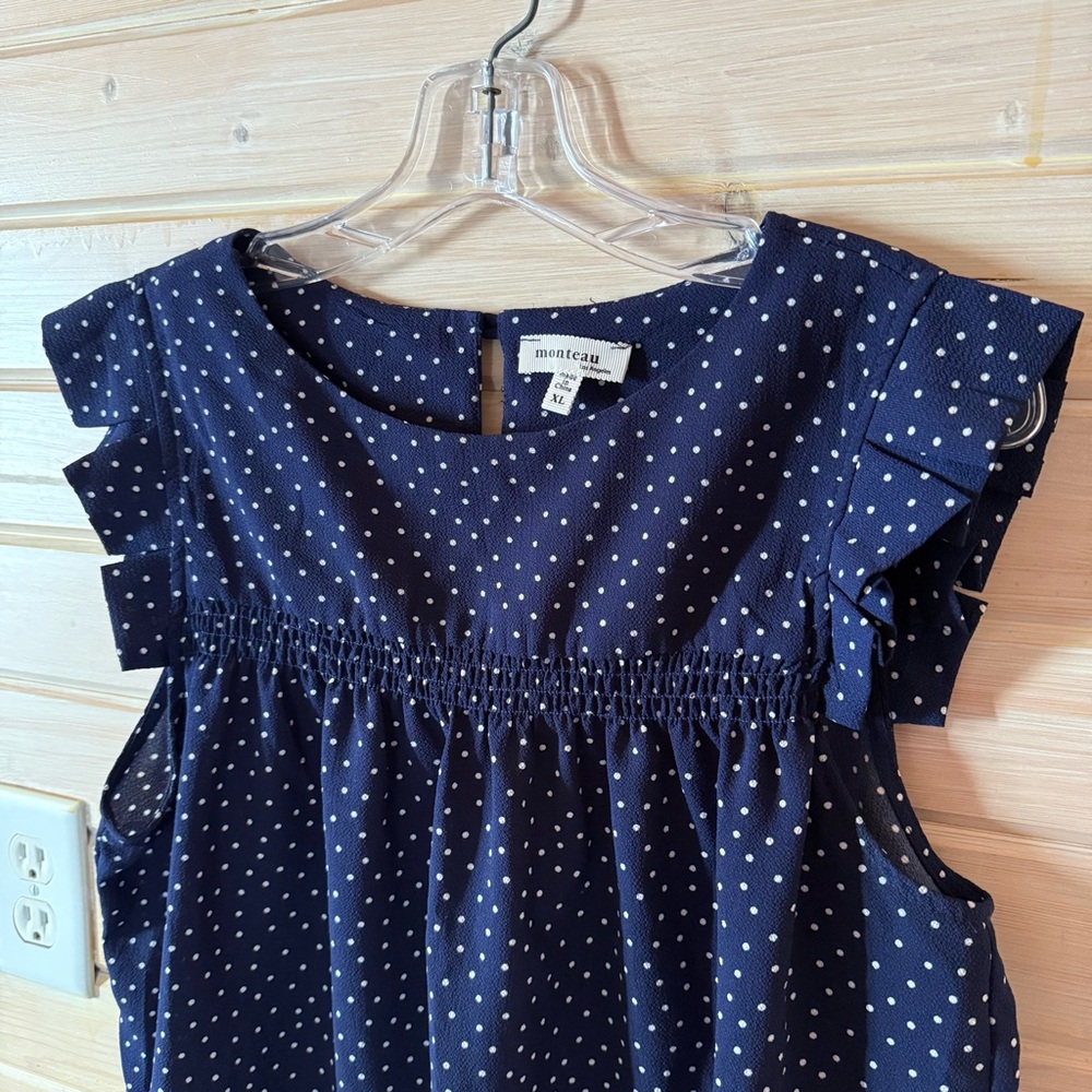 Monteau Los Angeles Polka Dot Sleeveless Smocked Top XL Navy Blouse Polka Dot
